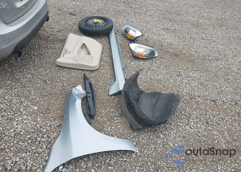 2013 Volvo S60 T5/T5 Platinum/T5 Premier/T5 Premier Plus z USA, uszkodzony, nr VIN YV1612FS3D2187363